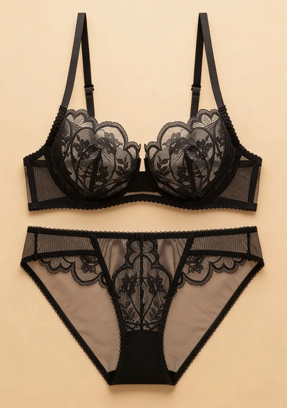 Komplet bielizny koronkowej z motywem kwiatów