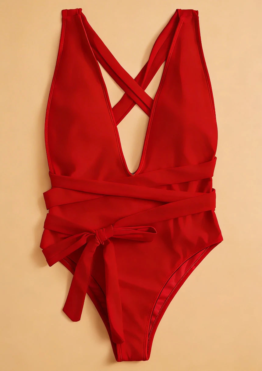 Jednoczęściowy strój kąpielowy z krzyżowanymi ramiączkami