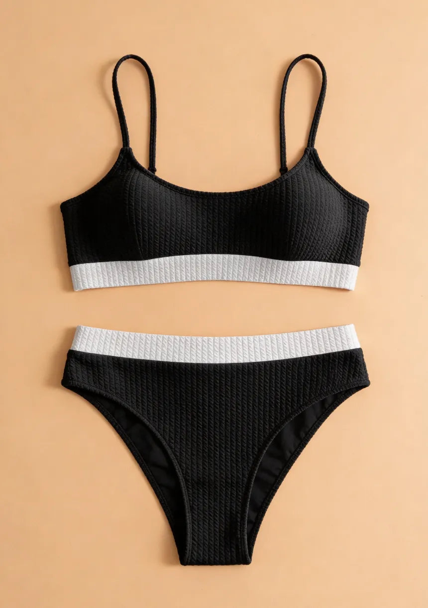 Dwuczęściowy strój kąpielowy z wysokim stanem