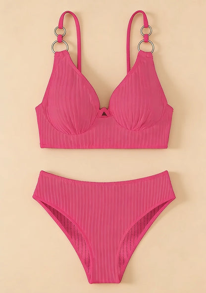 Dwuczęściowy strój kąpielowy z wysokim stanem