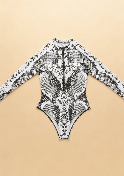 Strój kąpielowy z przednim zapięciem na suwak