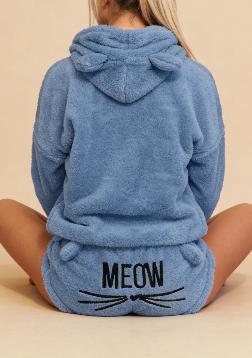 Puchaty komplet odzieży domowej z motywem kotka