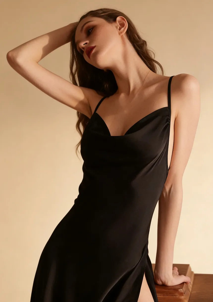 Długa satynowa koszula nocna na ramiączkach