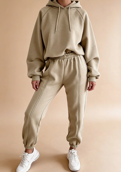 Dresowy komplet sportowy