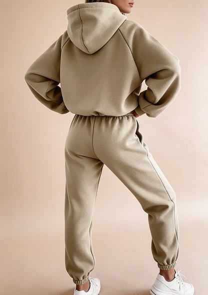 Dresowy komplet sportowy