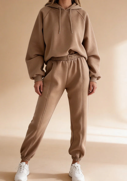 Dresowy komplet sportowy