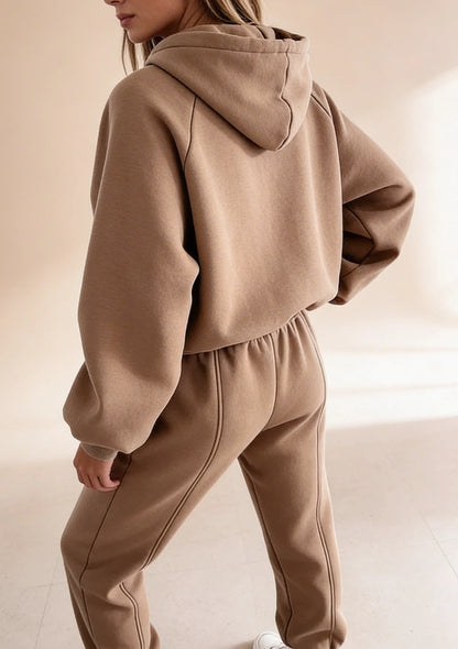 Dresowy komplet sportowy