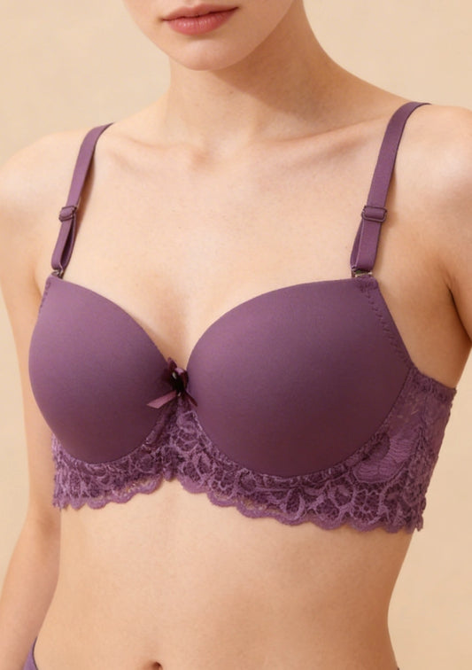 Biustonosz push-up z falistym wykończeniem