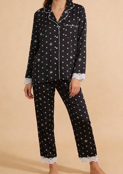 Koszulowa piżama damska z motywem gwiazdek