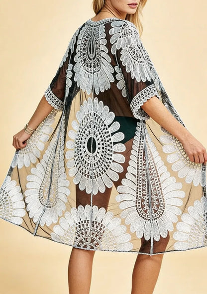 Transparentne kimono plażowe z motywem kwiatów