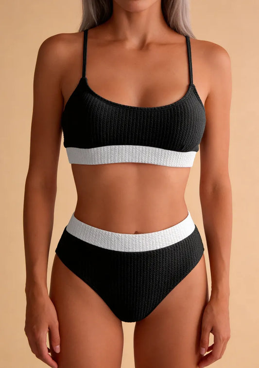 Dwuczęściowy strój kąpielowy z wysokim stanem