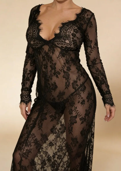 Długa koronkowa koszula nocna