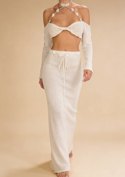 Dwuczęściowy komplet na plażę z topem z odkrytymi ramionami z rozporkiem.