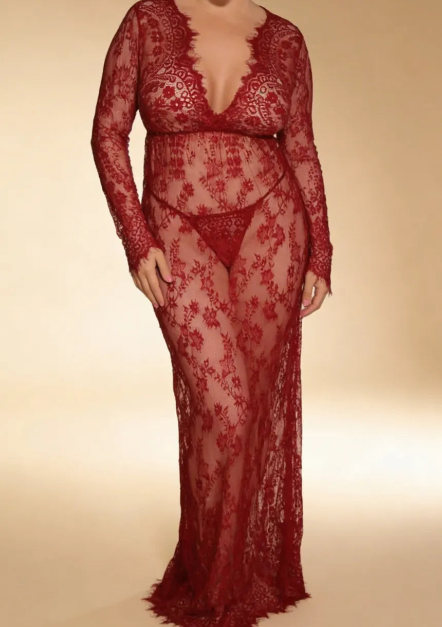 Długa koronkowa koszula nocna