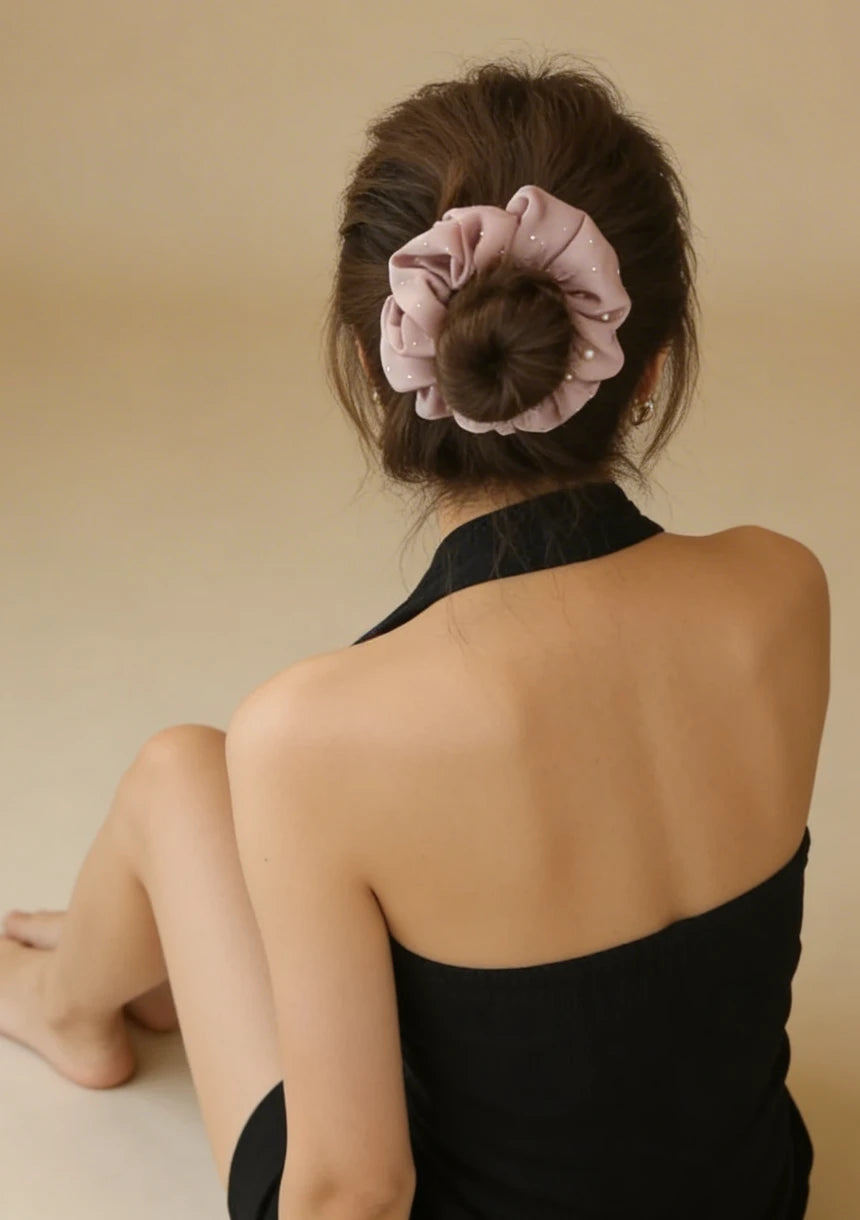 Frotka do włosów scrunchie z połyskującymi drobinkami